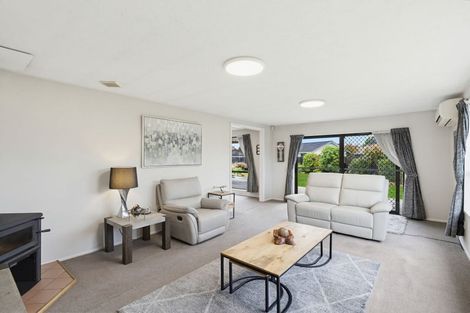 Photo of property in 9 Glenys Place, Broomfield, Christchurch, 8042