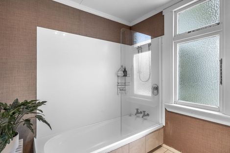 Photo of property in 360 Tay Street, Turnbull Thomson Park, Invercargill, 9810