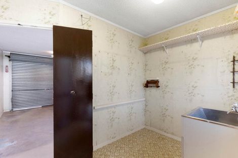 Photo of property in 2/27 Derrimore Heights, Clover Park, Auckland, 2019