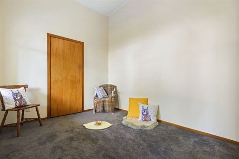 Photo of property in 145 Ocean View Road, Hillcrest, Auckland, 0627