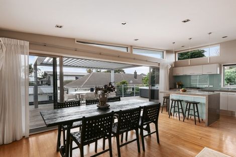 Photo of property in 13 Tay Street, Mount Maunganui, 3116