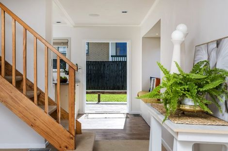 Photo of property in 2/13 Manuka Road, Bayview, Auckland, 0629