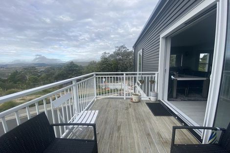 Photo of property in 1 Kopua Place, Whitby, Porirua, 5024