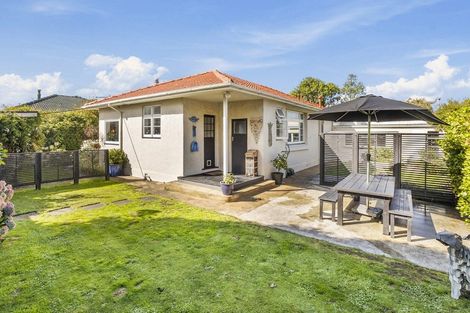 Photo of property in 396 Bay View Road, Saint Clair, Dunedin, 9012