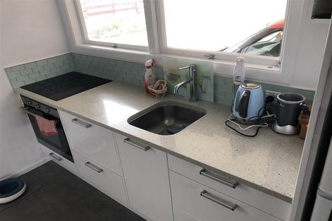 Photo of property in 3/11 Meeanee Quay, Westshore, Napier, 4110