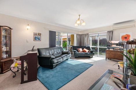 Photo of property in 10 Russley Drive, Mount Maunganui, 3116