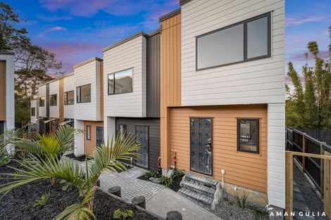 Photo of property in 93 Woodglen Road, Glen Eden, Auckland, 0602
