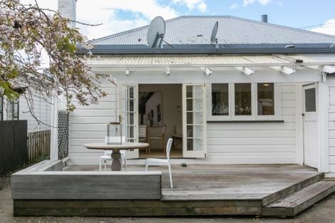 Photo of property in 62 Charles Street, Westshore, Napier, 4110