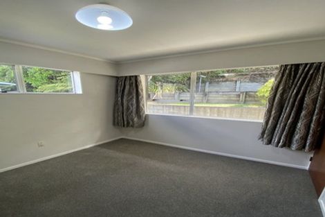Photo of property in 30 Deller Grove, Silverstream, Upper Hutt, 5019