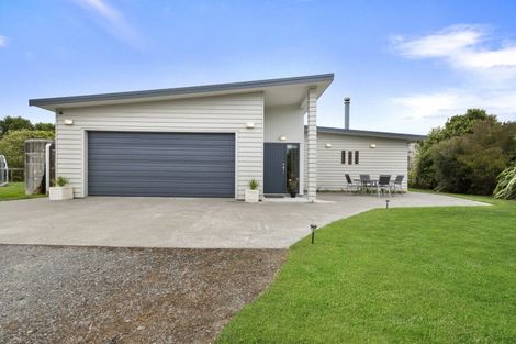 Photo of property in 125b Rowes Road, Hunterville, 4785