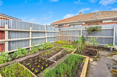Photo of property in 28 Atkinson Street, South Dunedin, Dunedin, 9012