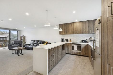 Photo of property in 21 Holystone Road, Whitby, Porirua, 5024