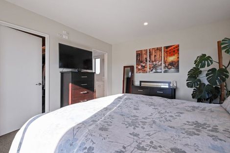 Photo of property in 15 Ruru Place, Oxford, 7430