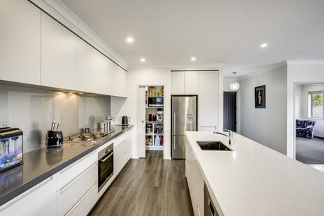 Photo of property in 17 Waitaki Way, Poraiti, Napier, 4112