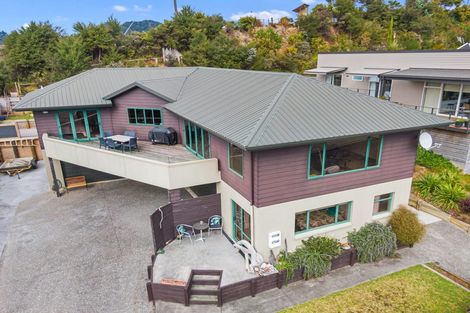 Photo of property in 111 Pacific View Drive, Whangamata, 3620