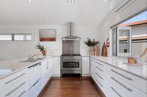 Photo of property in 22 Montego Drive, Papamoa Beach, Papamoa, 3118