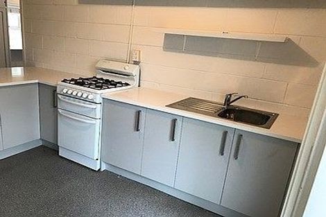 Photo of property in 1/30 Martin Crescent, Northcote, Auckland, 0627