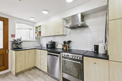 Photo of property in 49 Devon Street, Aro Valley, Wellington, 6021