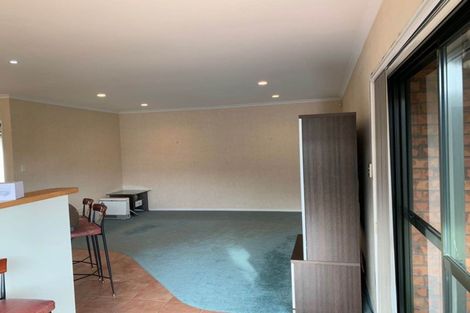 Photo of property in 21 Kilsyth Way, East Tamaki Heights, Auckland, 2016