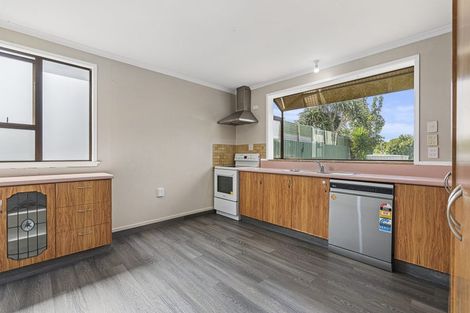 Photo of property in 415 Carrington Street, Upper Vogeltown, New Plymouth, 4310