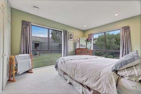 Photo of property in 412 Yaldhurst Road, Russley, Christchurch, 8042