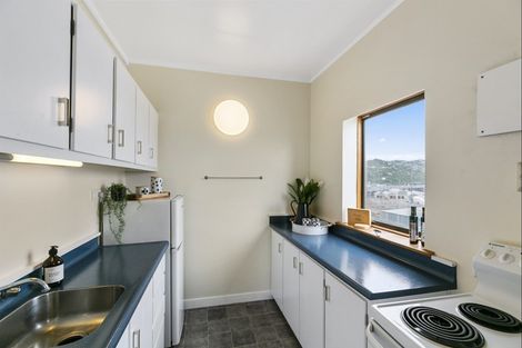 Photo of property in Hobson Court Flats, 66/70u Hobson Street, Thorndon, Wellington, 6011