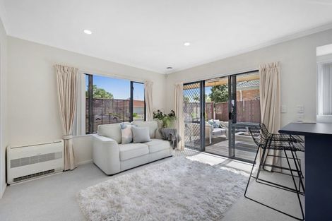 Photo of property in 101 Westerham Drive, Dannemora, Auckland, 2016