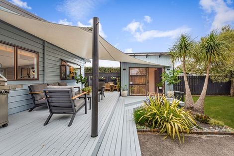 Photo of property in 2/9 London Street, Te Atatu Peninsula, Auckland, 0610