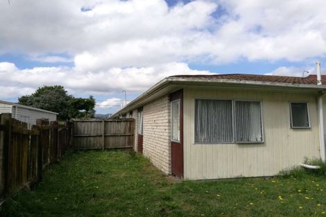 Photo of property in 3/29 Garelja Road, Henderson, Auckland, 0612