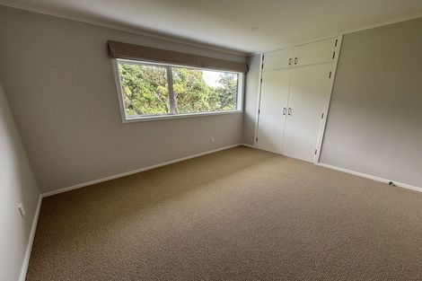 Photo of property in 42 Versailles Street, Karori, Wellington, 6012