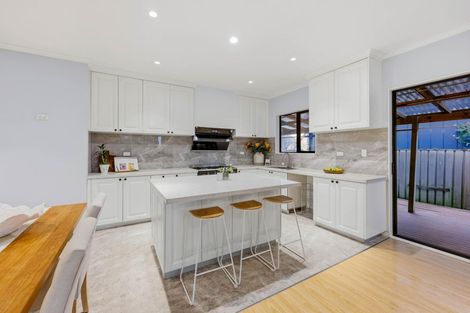 Photo of property in 45a Bradbury Road, Botany Downs, Auckland, 2010