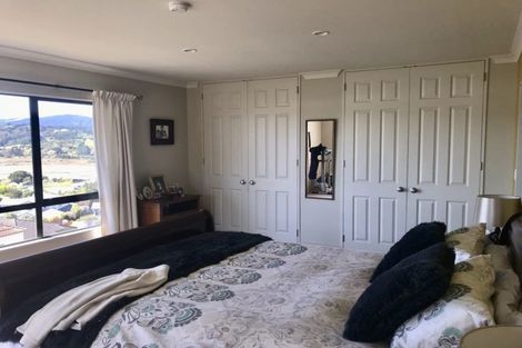 Photo of property in 12 The Masthead, Whitby, Porirua, 5024