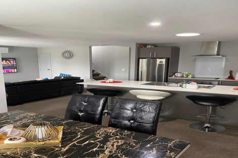 Photo of property in 15 Tribute Loop, Takanini, 2112