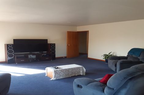 Photo of property in 15 Millcroft Place, Parklands, Christchurch, 8083