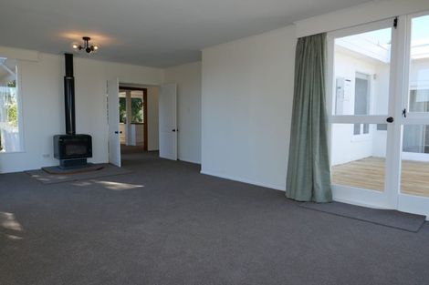 Photo of property in 70a Rimu Road, Raumati Beach, Paraparaumu, 5032