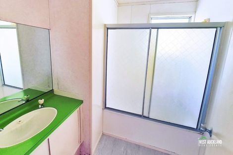 Photo of property in 1/5 Karapiti Place, Glen Eden, Auckland, 0602