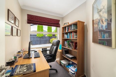 Photo of property in 11 Breton Close, Northwood, Christchurch, 8051