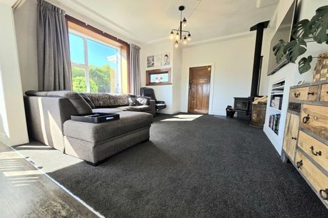 Photo of property in 10 Test Street, South Hill, Oamaru, 9400