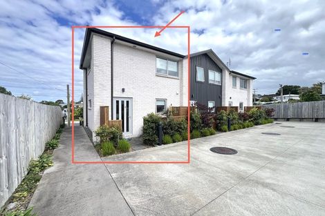 Photo of property in 3/24 Kelwyn Road, Kelston, Auckland, 0602