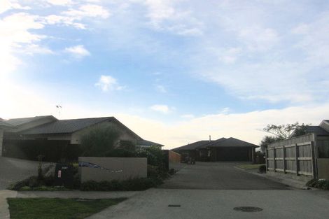 Photo of property in 10 Brookside Close, Highbury, Palmerston North, 4412