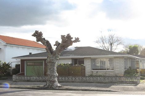 Photo of property in 403 Market Street South, Hastings, 4122