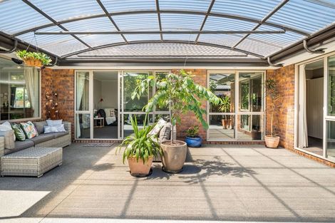 Photo of property in 8 Hoihere Place, Parklands, Christchurch, 8083