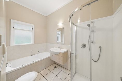 Photo of property in 6 Buckingham Street, Melrose, Wellington, 6023
