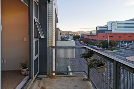Photo of property in Masina Apartments, 213/80u Riddiford Street, Newtown, Wellington, 6021