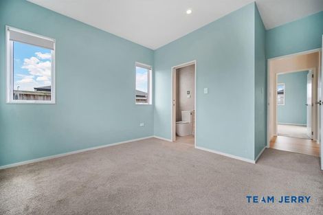 Photo of property in 40 Holcroft Street, Papakura, 2110