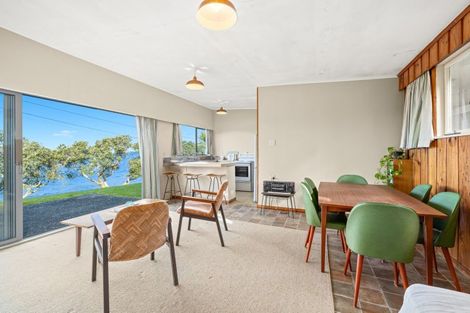 Photo of property in 16 Dalton Road, Snells Beach, 0920