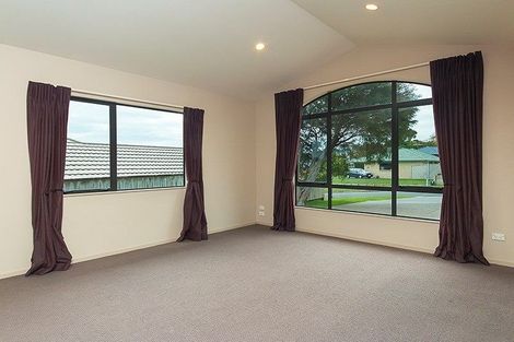 Photo of property in 2a Isabella Drive, Pukekohe, 2120