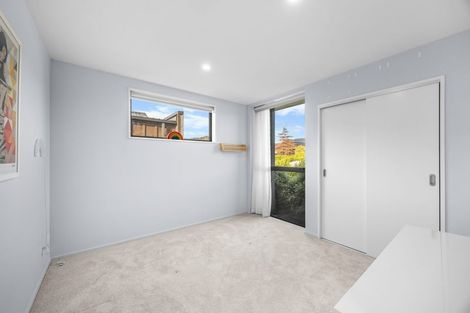 Photo of property in 52 Obelisk Street, Wanaka, 9305