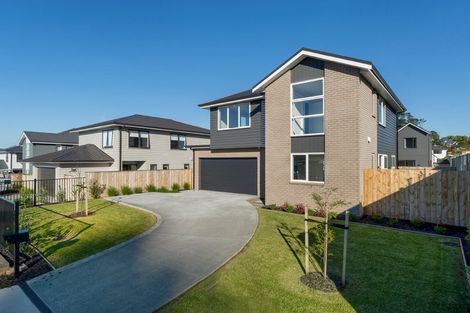 Photo of property in 11 Owen Chapman Drive, Red Beach, 0932