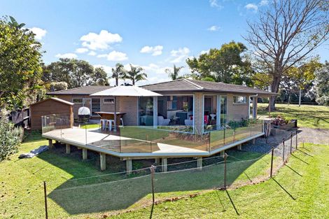 Photo of property in 160 Torkar Road, Clarks Beach, 2122